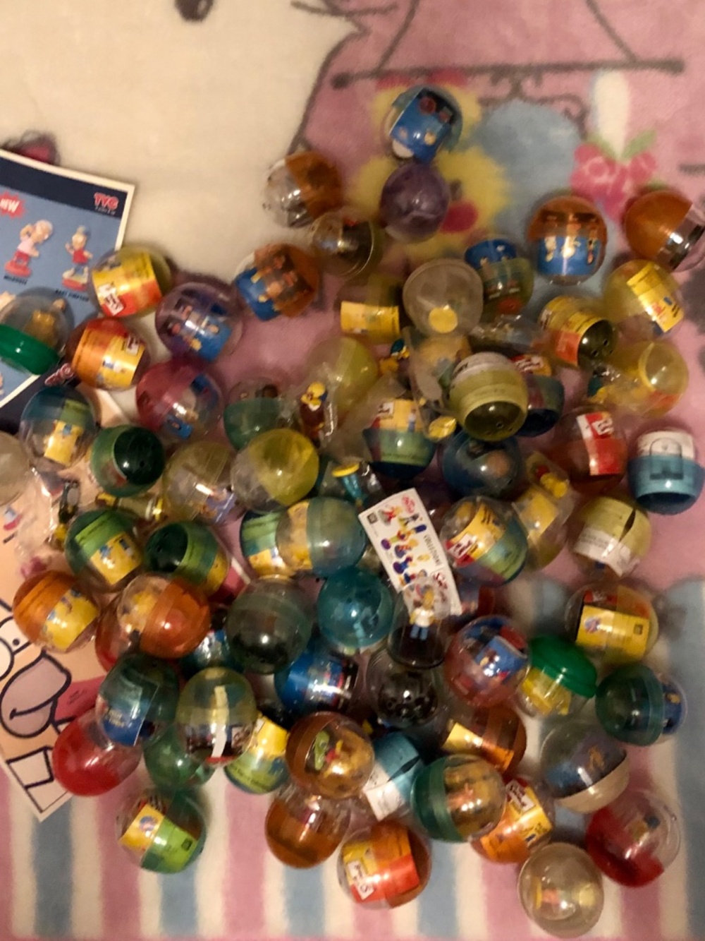 75 approximately SiMpSoNs vending machine toys - Picture 9 of 13